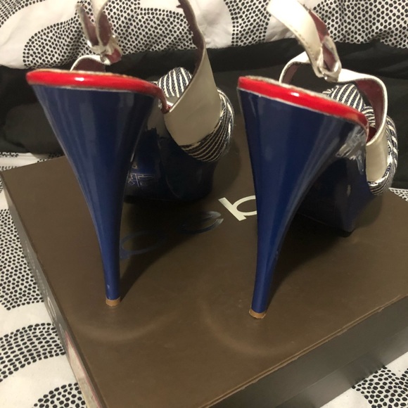 Bebe summer peep toe, sling back platforms - Picture 5 of 6